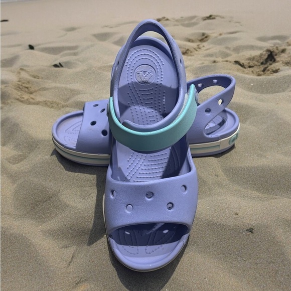 CROCS Kids Bayaband Sandals. Purple Turquoise. Size US 2. - Picture 7 of 9